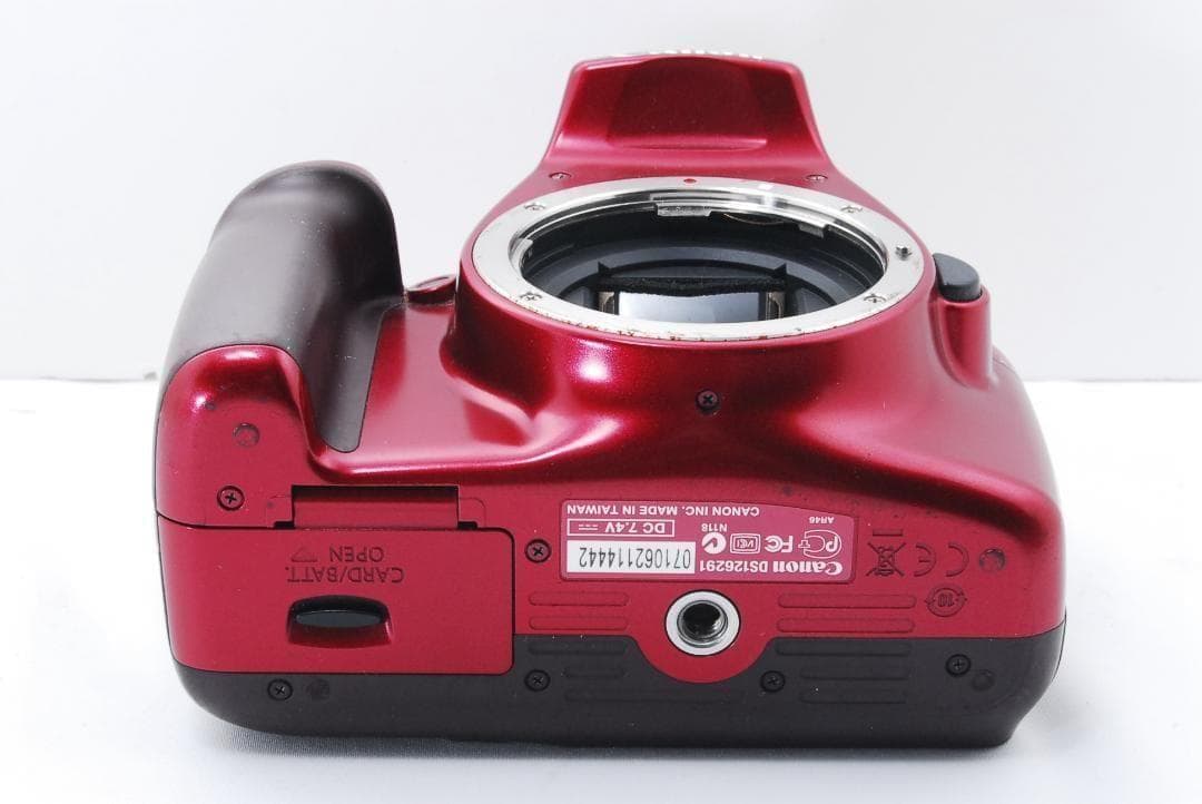 人気のレッドカラー♪ Canon EOS kiss x50 動画機能搭載