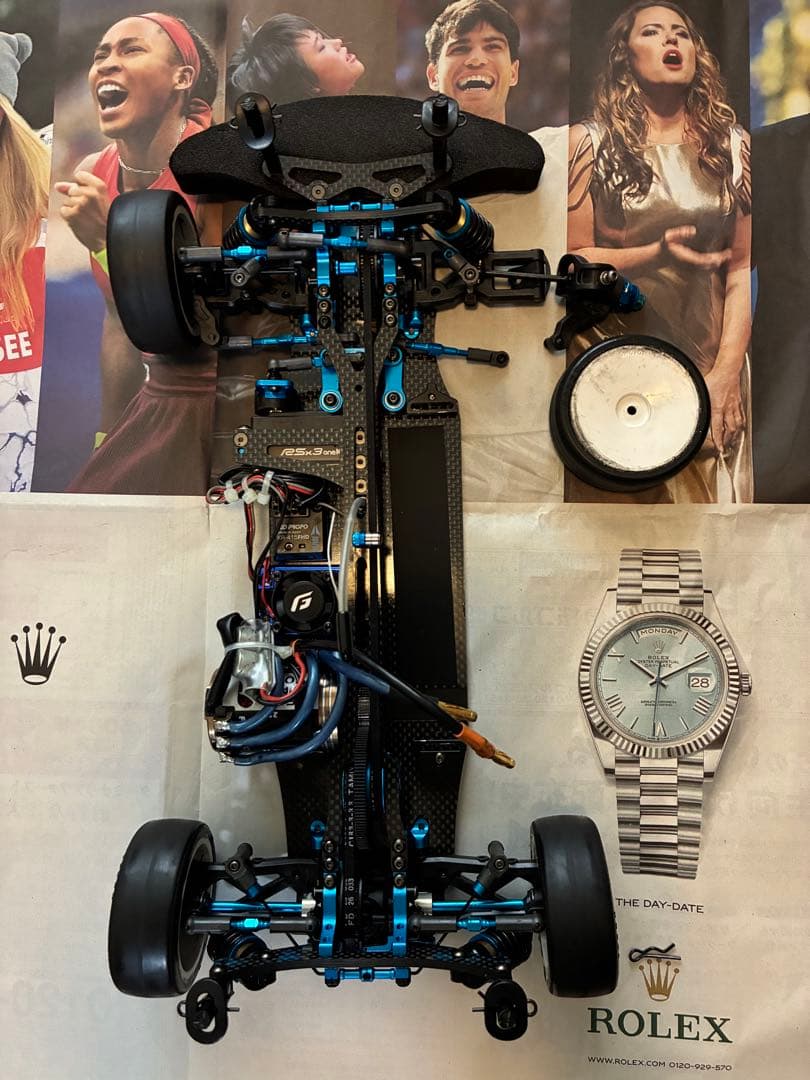 タミヤラジコンカー TRF419X カーボン製シャーシ、走行メカ付き