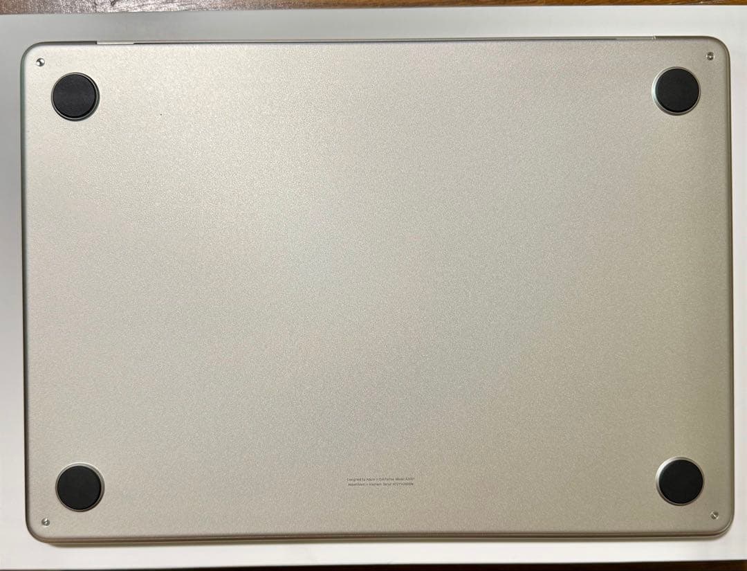 はなMacBook Air M2 13インチ　スターライト　ケース付き