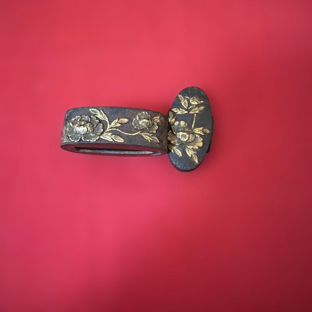 古美術　骨董品　縁頭　牡丹花