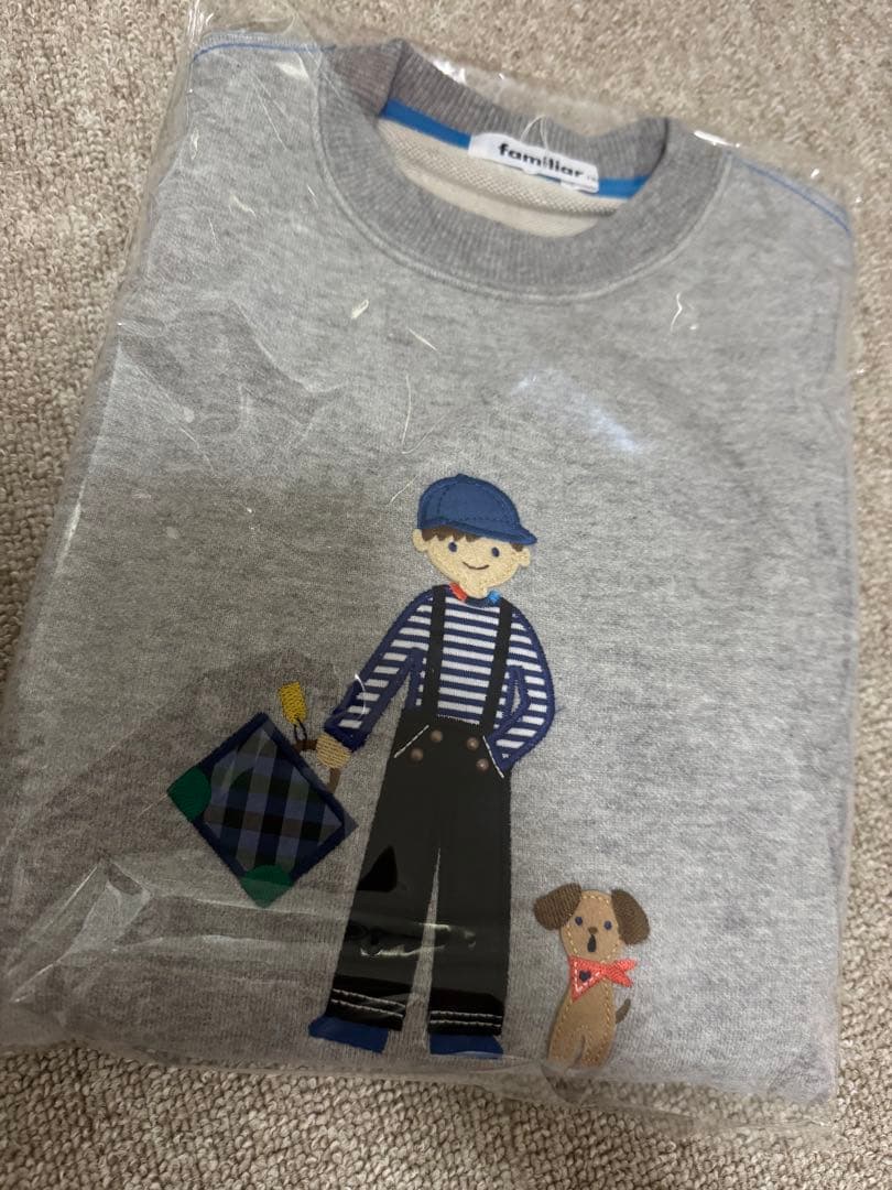 familiar トレーナー グレー 男の子犬イラスト