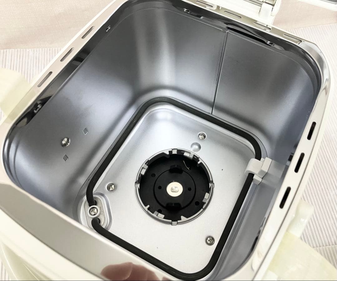 未使用品 象印 ホームベーカリー パンくらぶ BB-HC10-WB