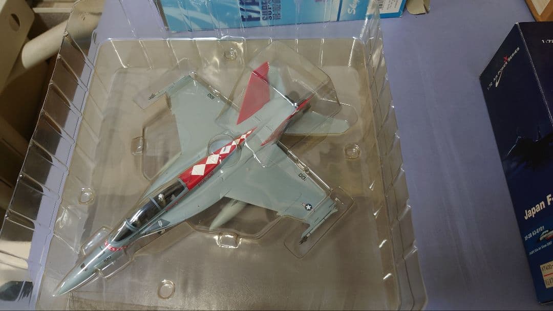 航空機・ヘリコプター F/A-18F Super Hornet VFA-102