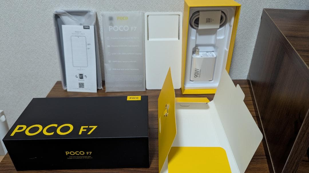 携帯電話本体 POCO F7 12GB RAM 256GB