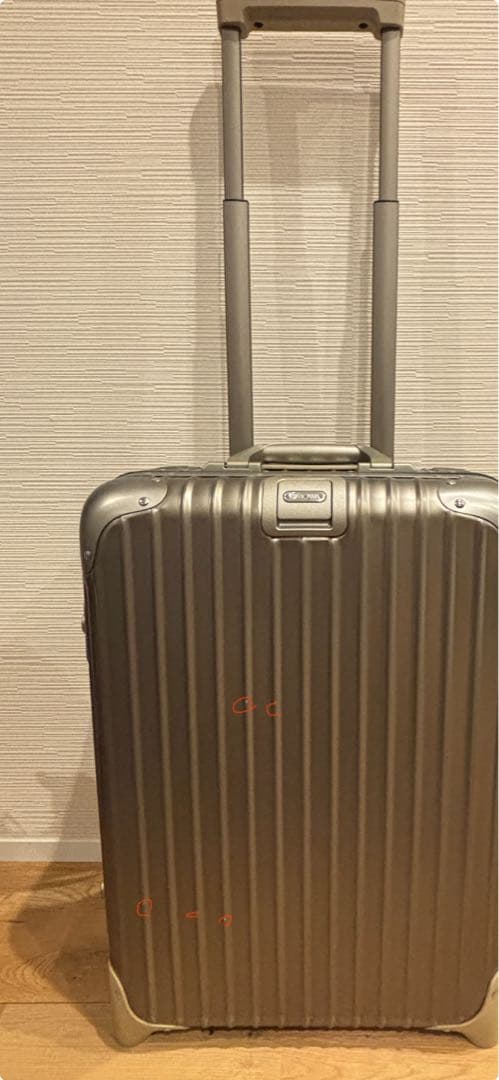 リモワトパーズ　シャンパンゴールド　チタニウム 32L 美品　２輪　RIMOWA