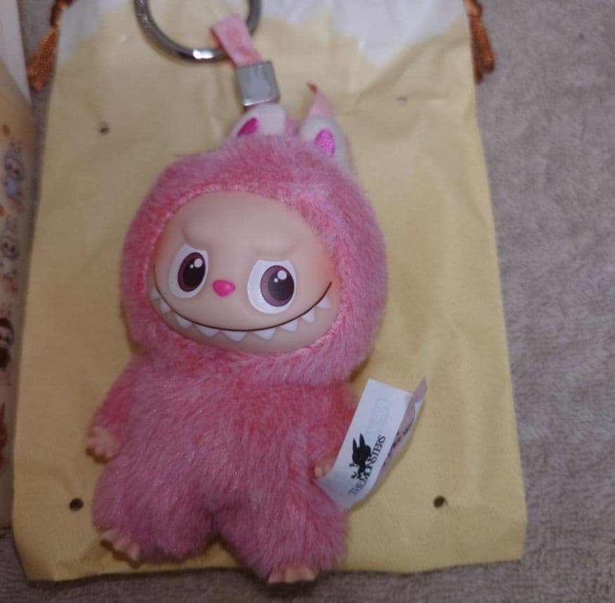 【♡】THE MONSTER PIN FOR LOVE　イニシャル　ラブブ