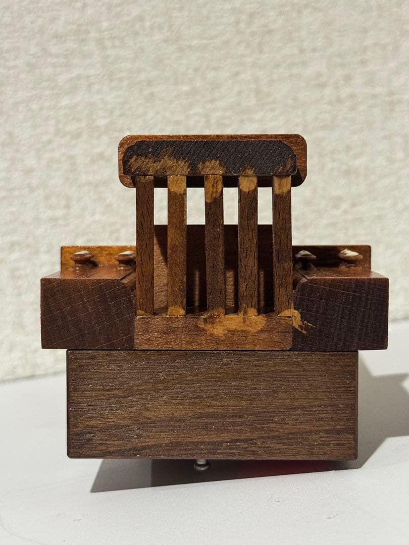 (28) CATATE 147 (BACH) スイス製リュージュ　オルゴール