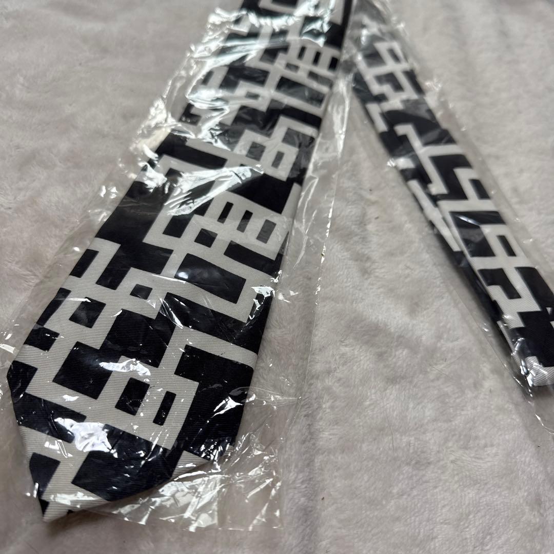 布袋寅泰 タケオキクチ ネクタイ