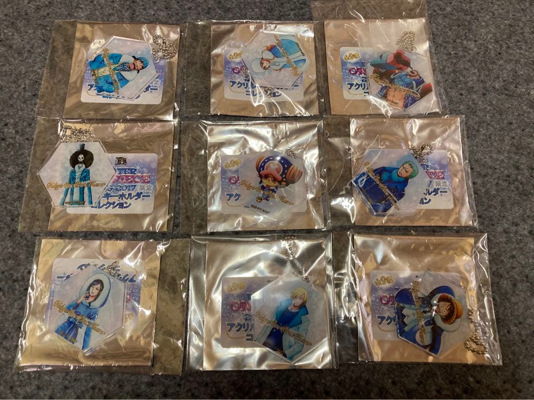 ウィンターワンピース　アクリルキーホルダー　コレクション