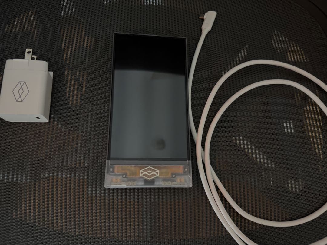 Looking Glass Go 本体