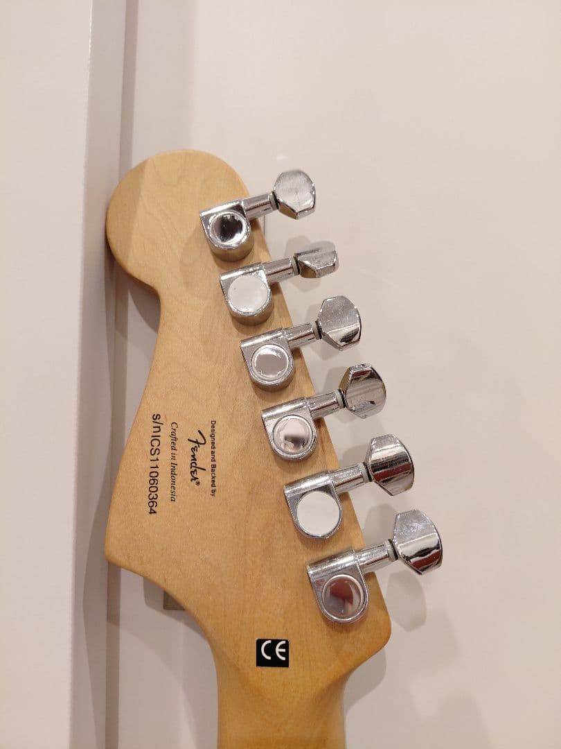 Squier Cyclone スクワイヤー エレキギターフェンダー