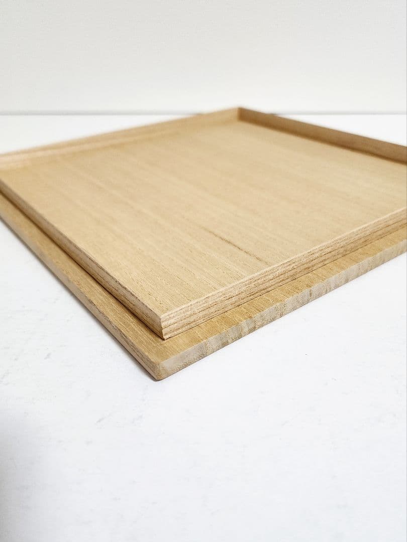 川端近左　松葉蒔絵　松ノ木溜青海盆　共箱　共布　直径：約23.5㎝　未使用