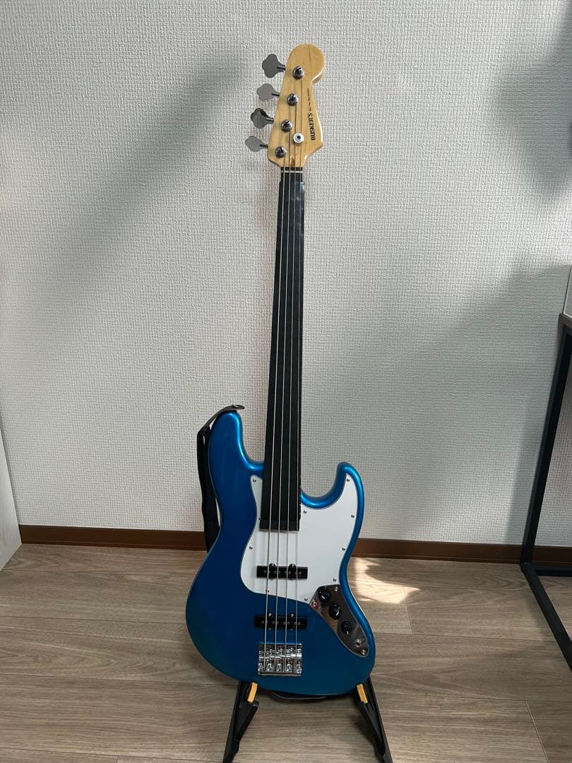 『美品』BUSKER’S エレキベース　ソフトケース付き