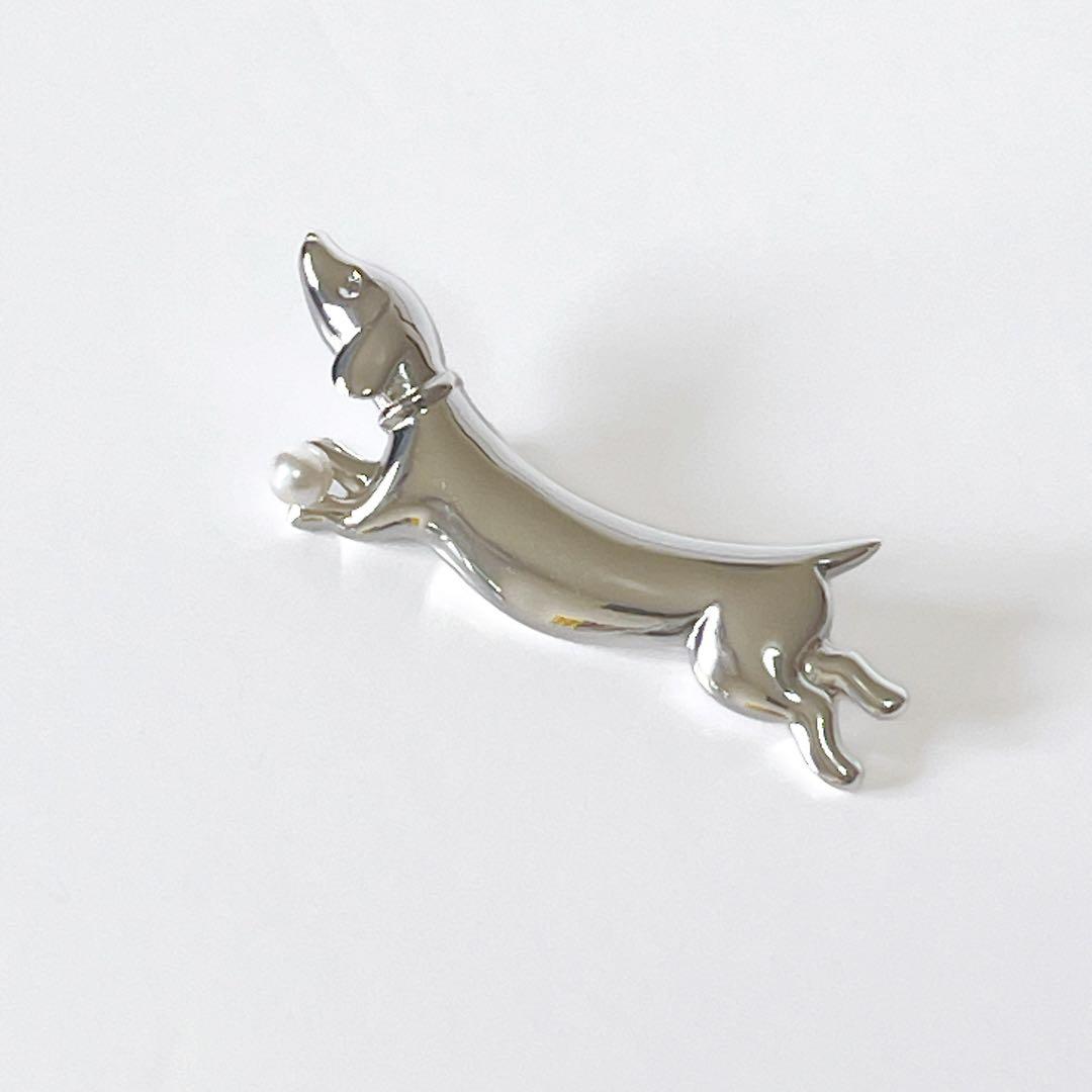 ミキモト MIKIMOTO ブローチ パール ダックスフント 犬 真珠 シルバー
