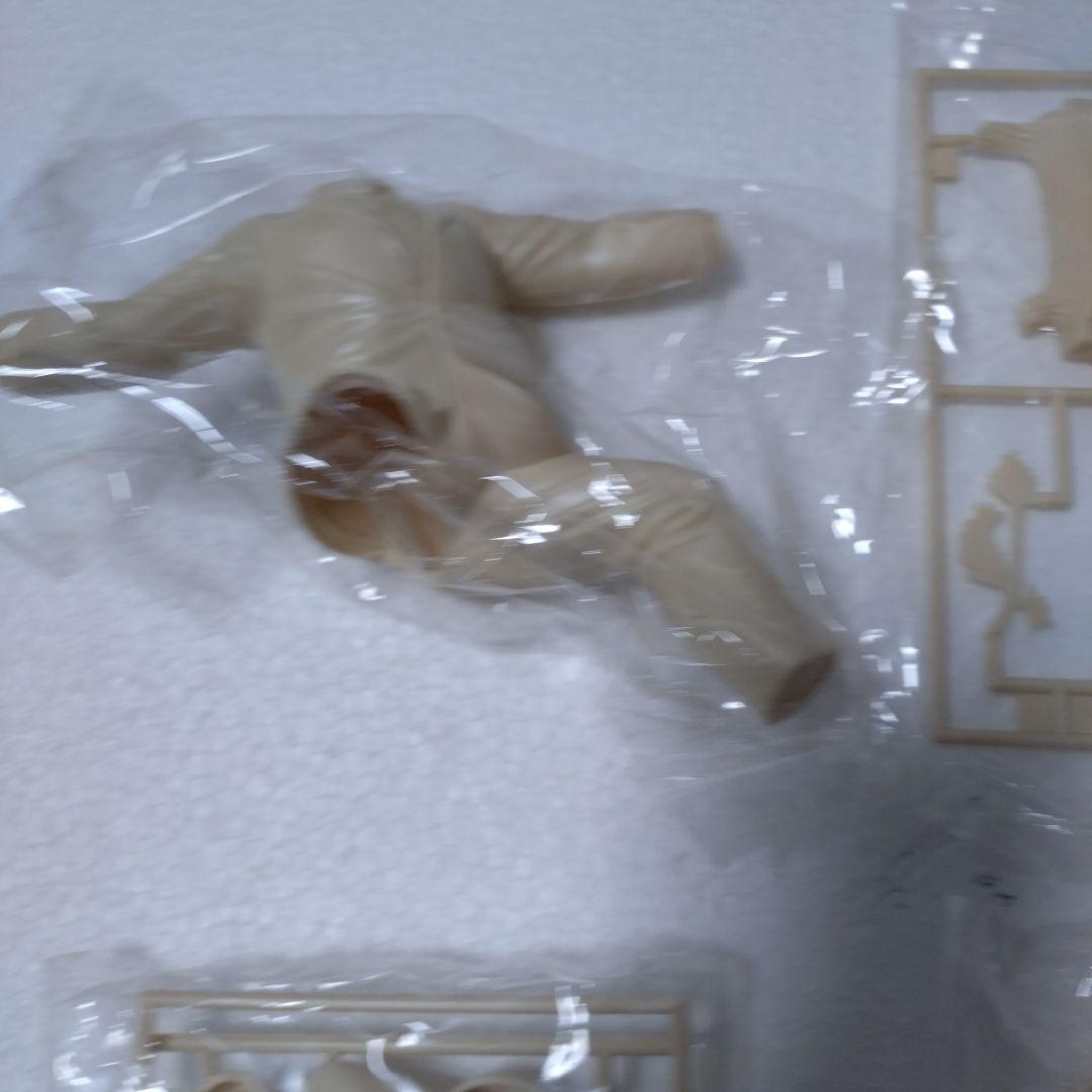 ジェームズ・ボンド　オッドジョブ　プラモデル２個セット　ポーラライツ