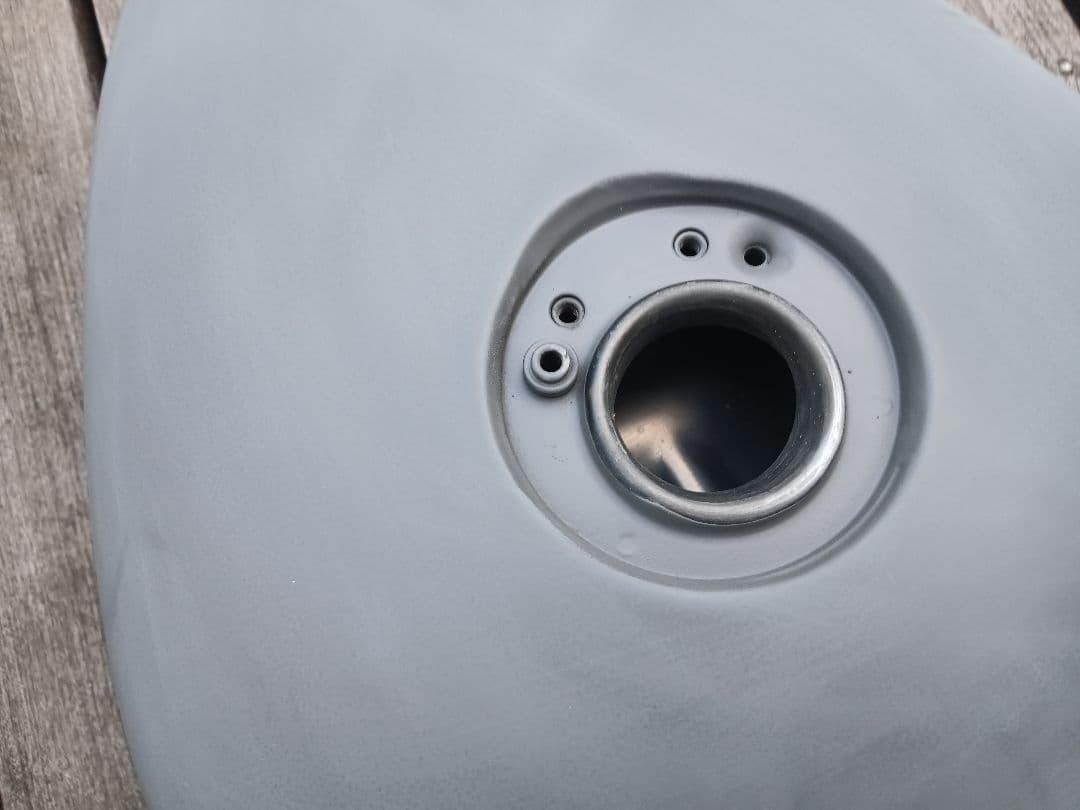 KAWASAKI W650 タンク スムージング済み