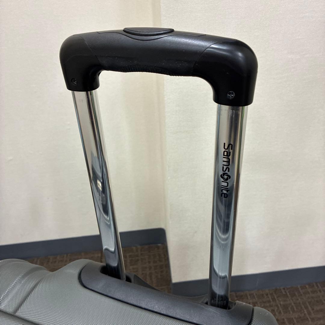 サムソナイト キャリーケース 大容量 大型 スーツケース 旅行 四輪