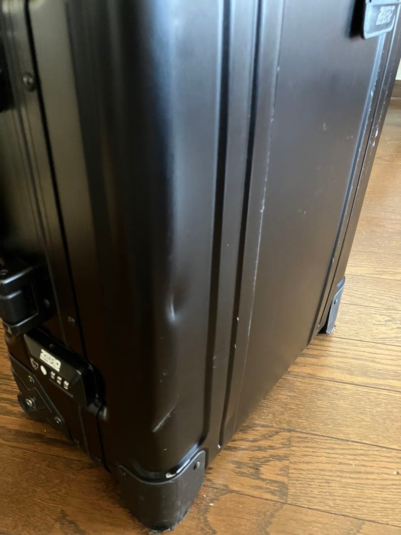 ゼロハリバートン アルミ キャリーバッグ スーツケース 機内持ち込み可能 黒