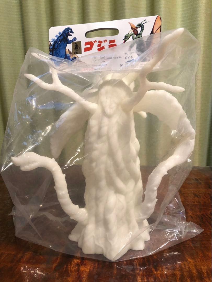 マルサン ビオランテ 花獣 450 蓄光無彩色 ゴジラ ソフビ 未開封