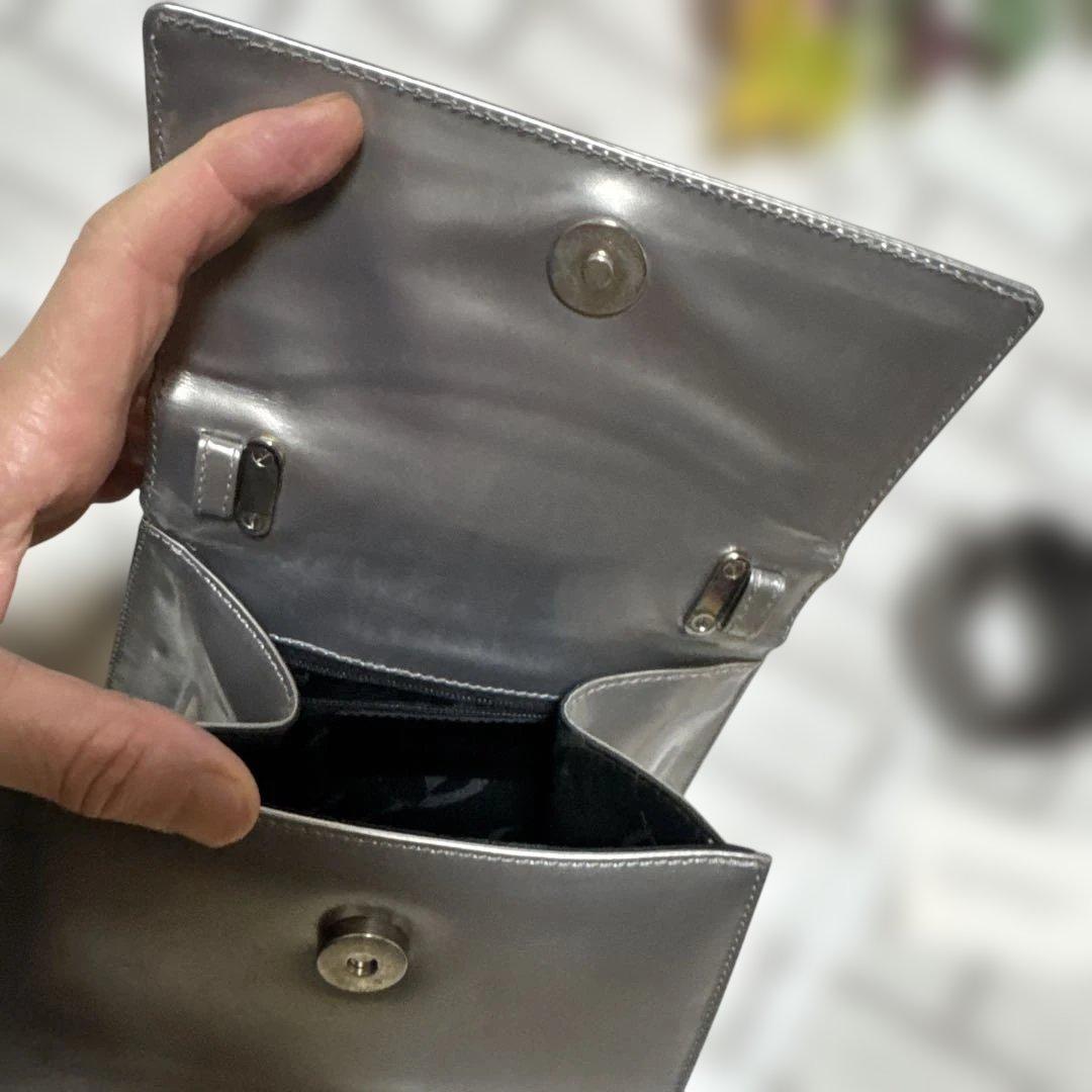 フェラガモ　￼シルバー　￼ミニバッグ