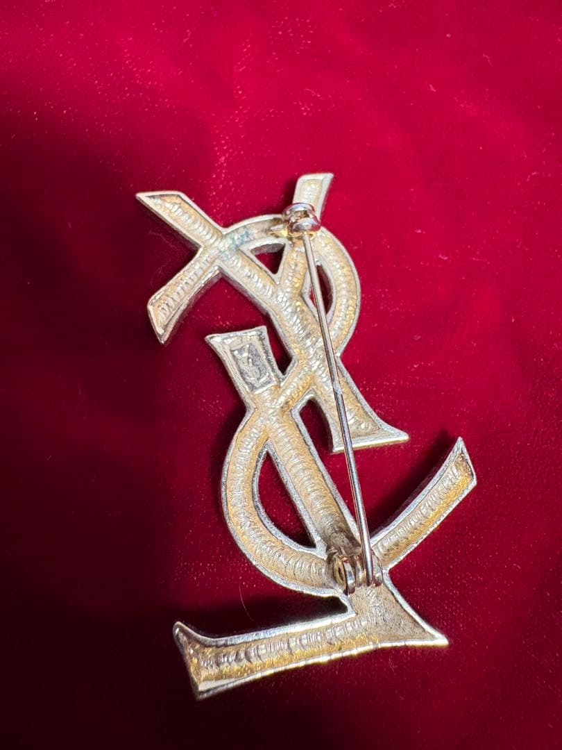 YSL イヴ・サンローラン ヴィンテージ ブローチ サンローラン ゴールド　ロゴ