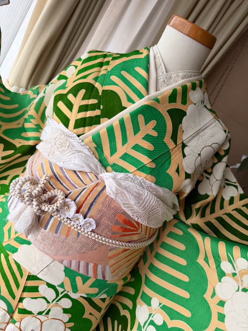 振袖フルセット グリーン×白×クリームイエロー×ゴールド 金駒刺繍