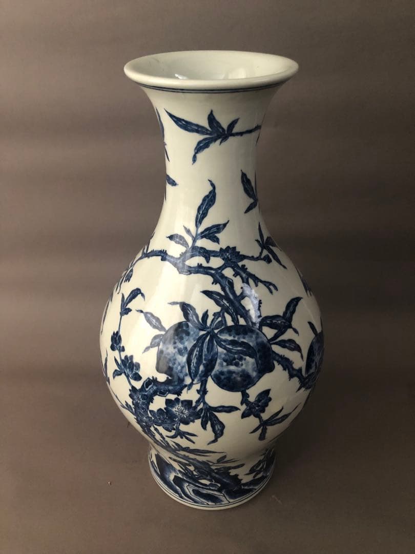 中国骨董　古美術　清朝青花草無花果紋　壷