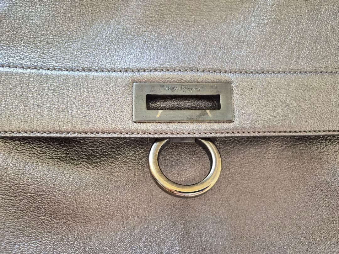 Ferragamoレディースバッグ