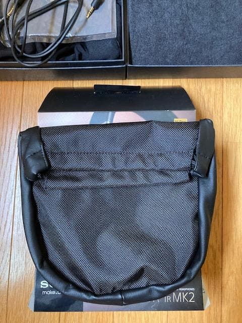 【新品同様】SONY　MDR-1R MK2　有線リケーブルヘッドホン