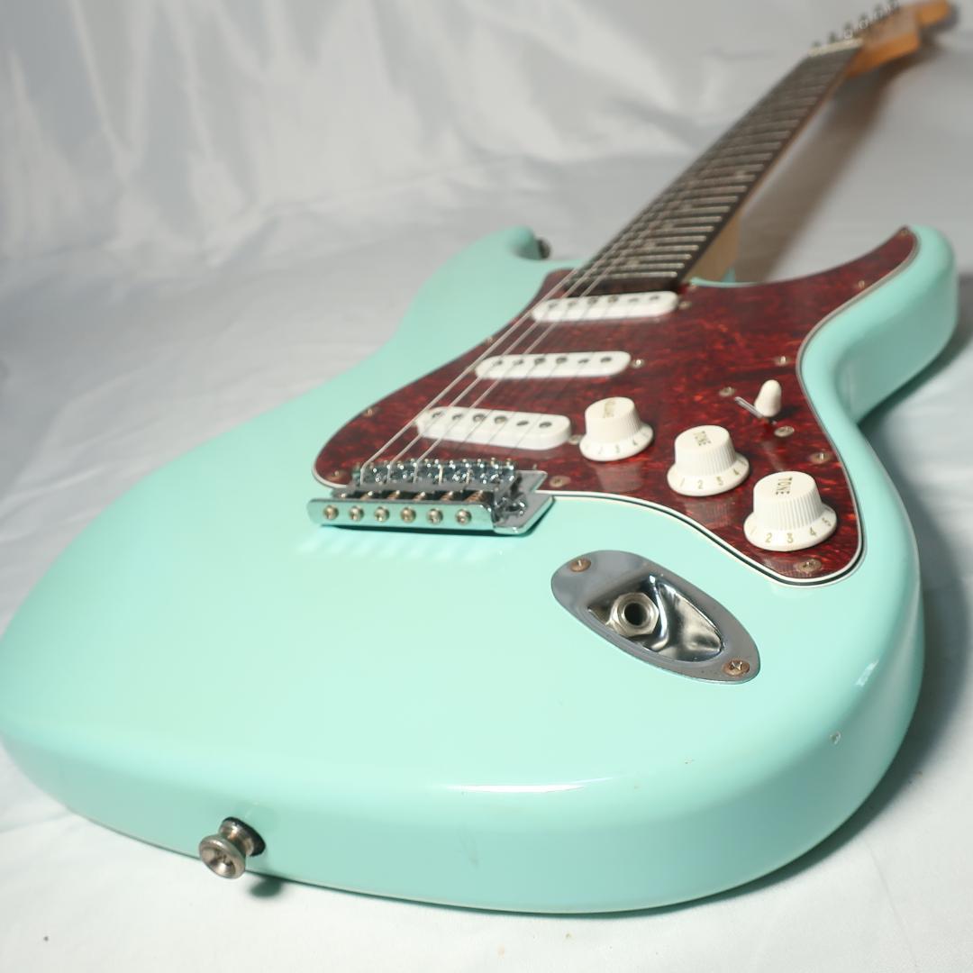 サーフグリーン ストラトタイプ エレキ Legend by Aria ProII