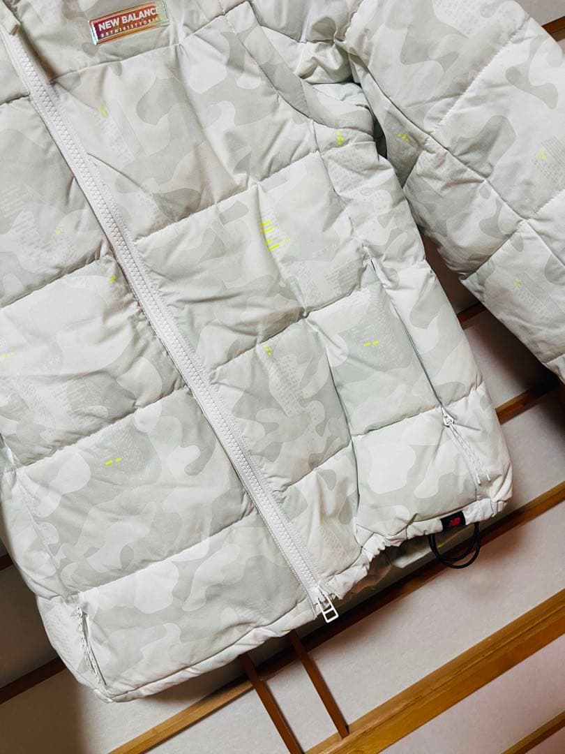 売切値下！美品　ニューバランス NB ゴルフダウンジャケット迷彩　白　size1