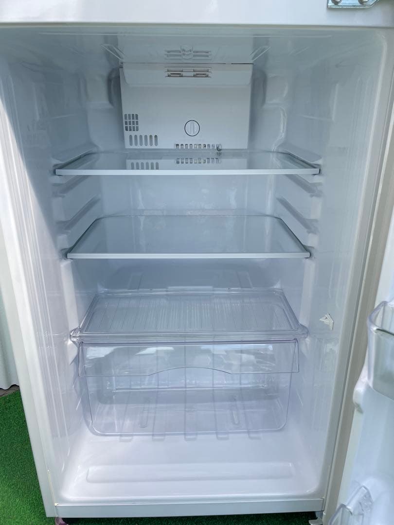 823 ユーイング 140L 2ドア冷蔵庫 ホワイト ファン式 自動霜取り 単身