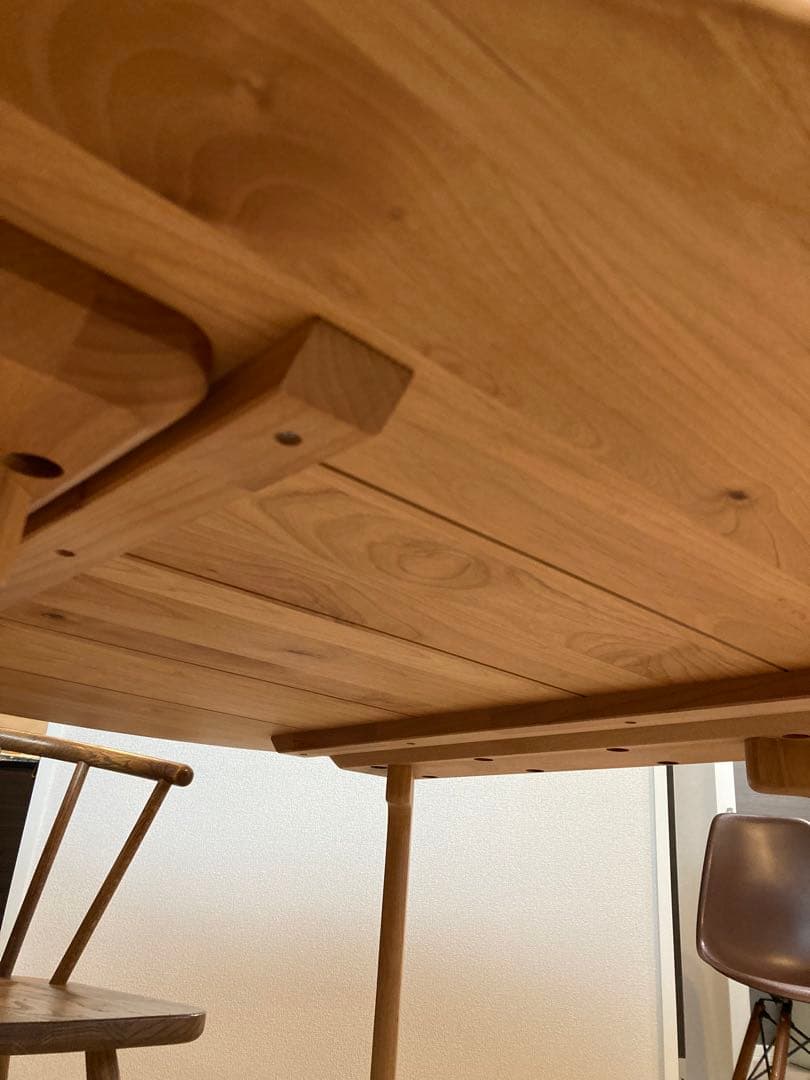 モモナチュラルダイニングテーブル　丸テーブル