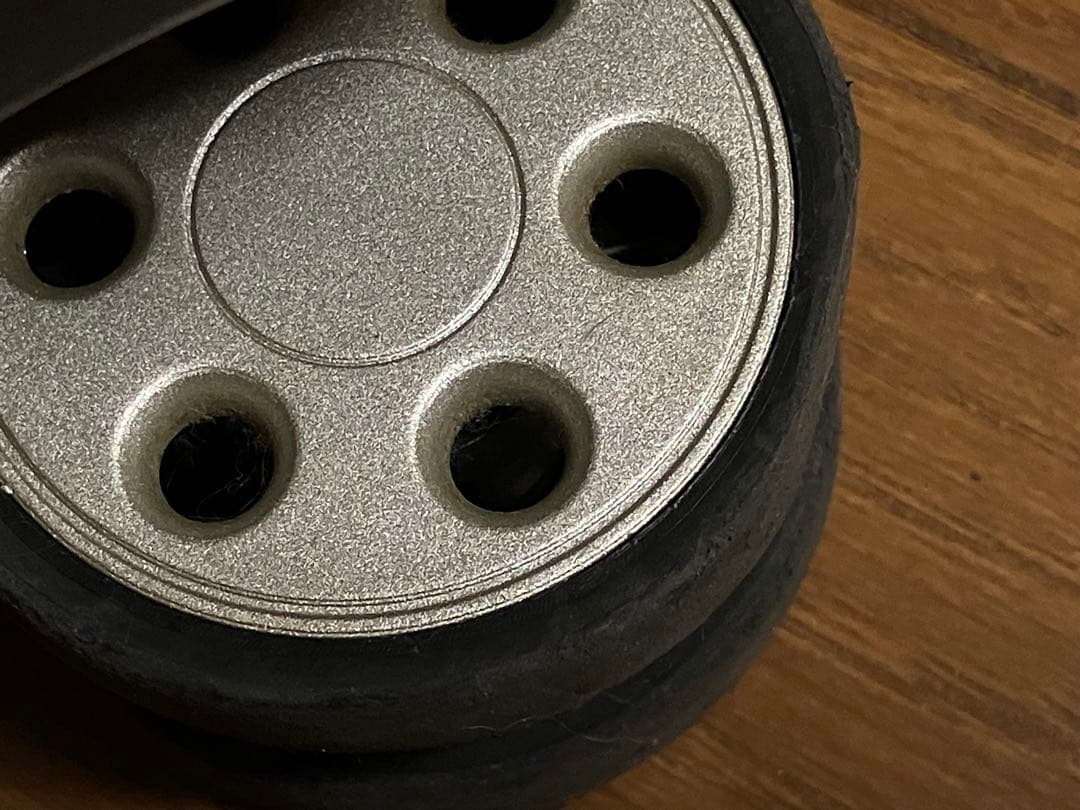 RIMOWA 47リットル 4輪キャリーケース 2〜3泊向け