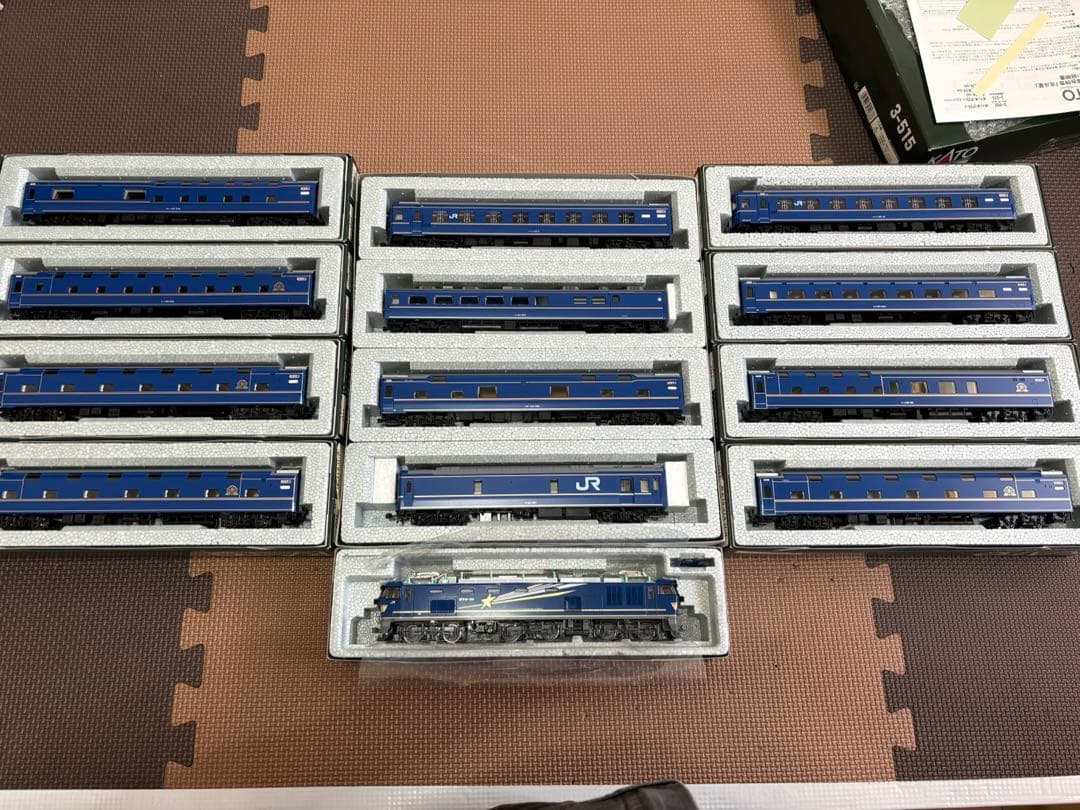 HOゲージ 北斗星12両フル編成　EF510北斗星 カシオペア牽引機付き