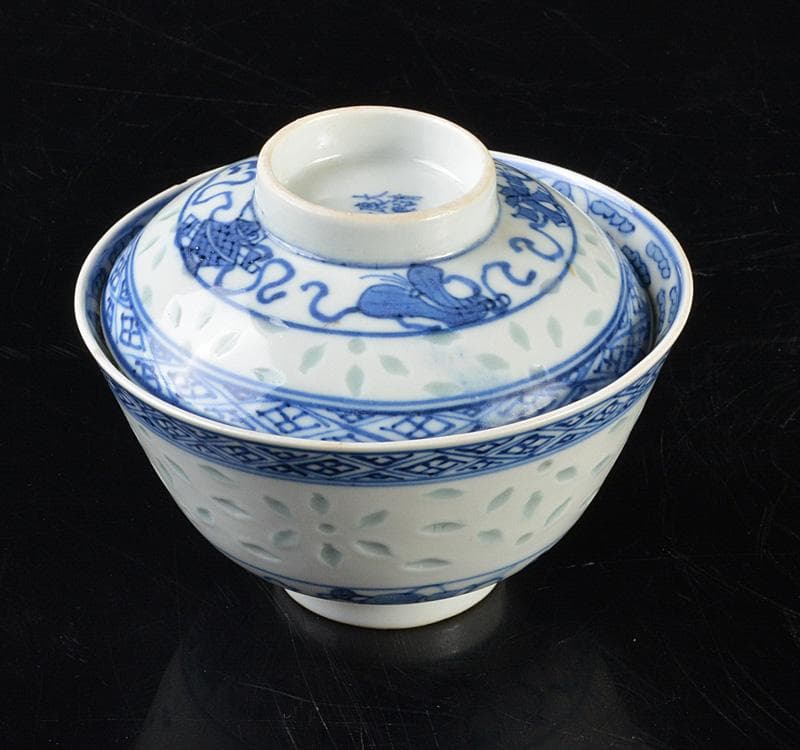 中国　大清康煕年製　青花蓮花文　透蛍手蓋茶碗　M　R5197