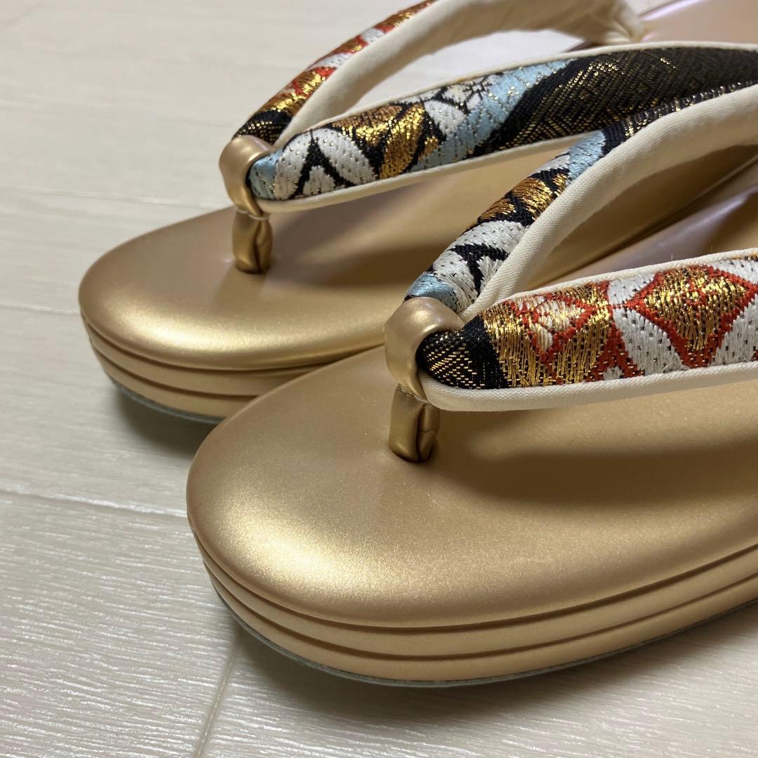 《美品・箱付き》草履バッグセット　彩小径ブランド　振袖用 正絹　帯地