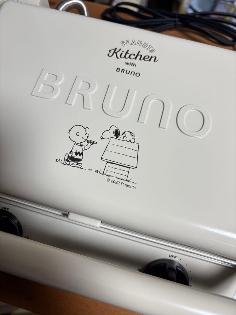 グリルサンドメーカーダブル　PEANUTS BRUNO