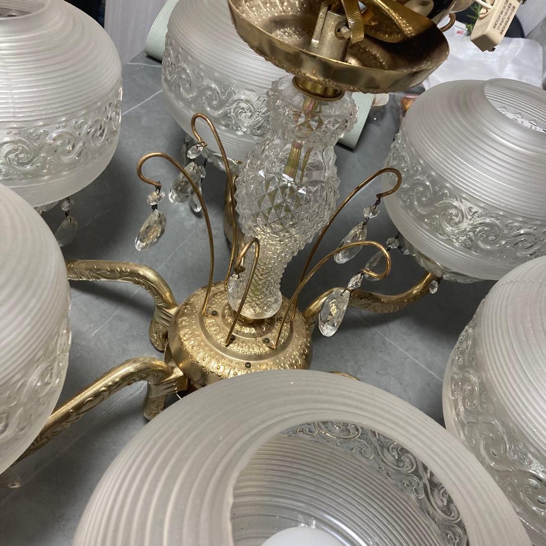 昭和レトロ シャンデリア　シャンデリ　ゴージャス　旅館　ライト　電球　ホテル