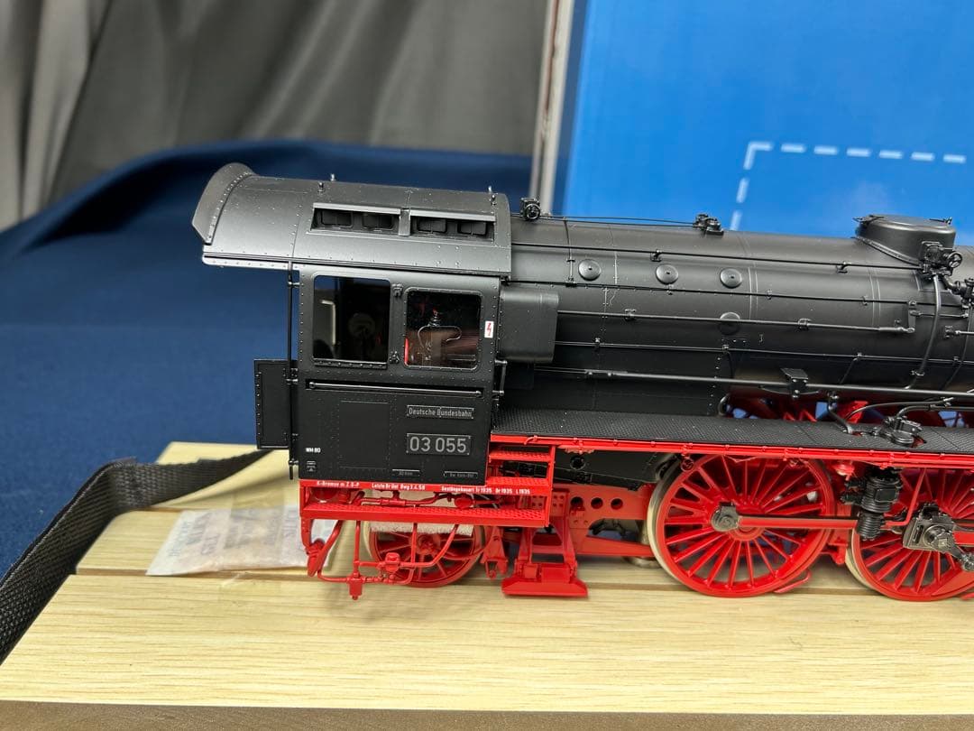 ドイツ 蒸気機関車 KM1 Modellbau BAUREIHE 03