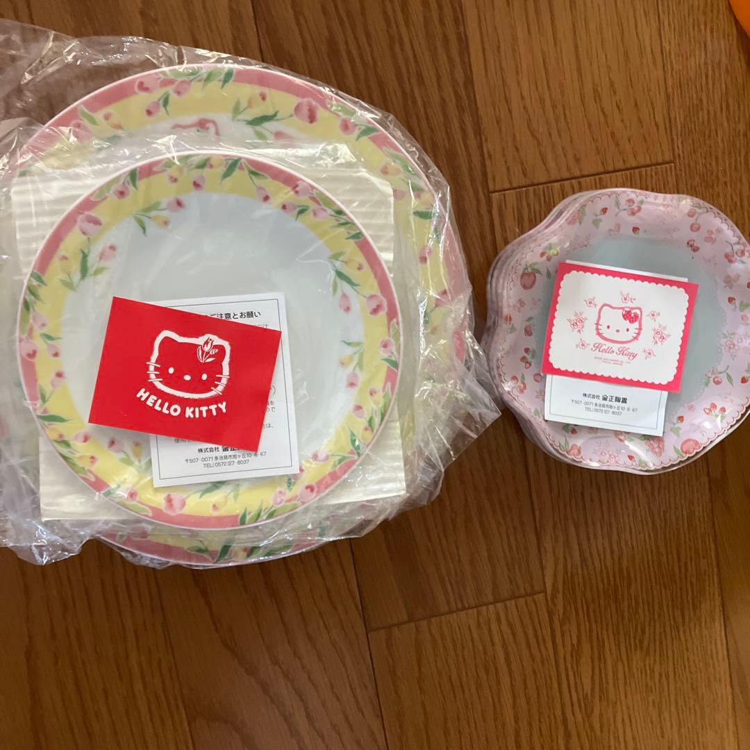 ハローキティ　グッズ　51点　ぬいぐるみ　2001 ハッピーセット　チェスト　皿
