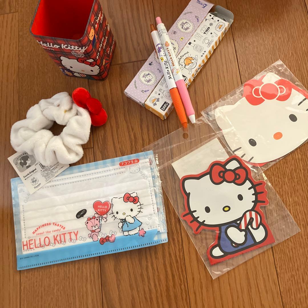 ハローキティ　グッズ　51点　ぬいぐるみ　2001 ハッピーセット　チェスト　皿