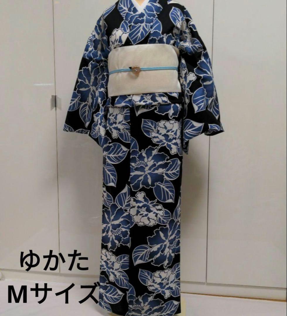 浴衣　ゆかた　ユカタ　サイズM クロ✖️ネイビー　花柄　浴衣単品