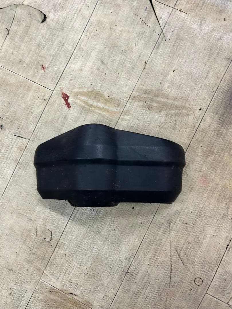 cbr400f メーターカバー