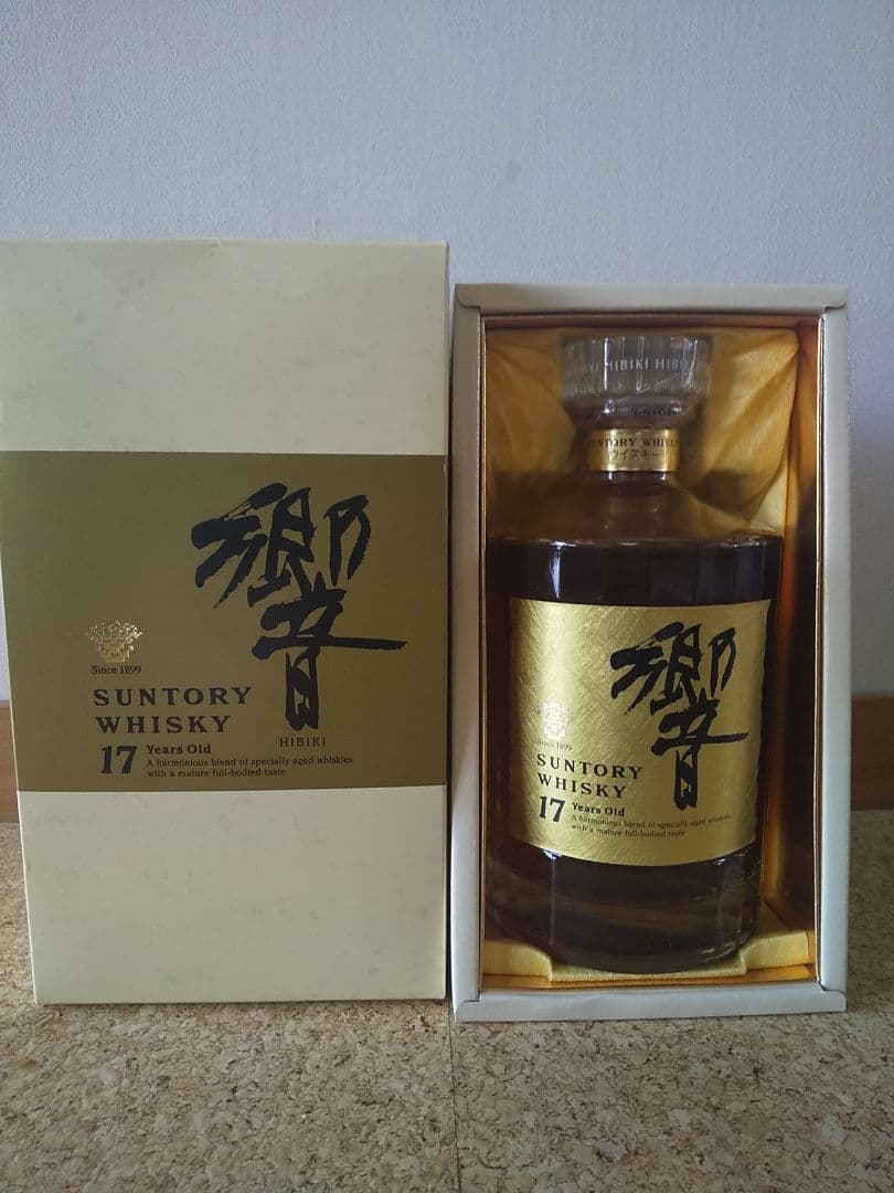 サントリー 響 750mlゴールドラベル