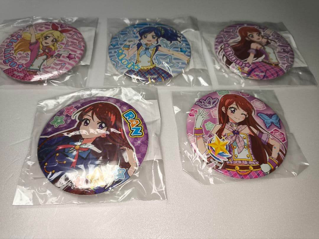 アイカツ　アイカツショップ限定　まるい缶バッジ　星宮いちご　霧矢あおい　紫吹蘭
