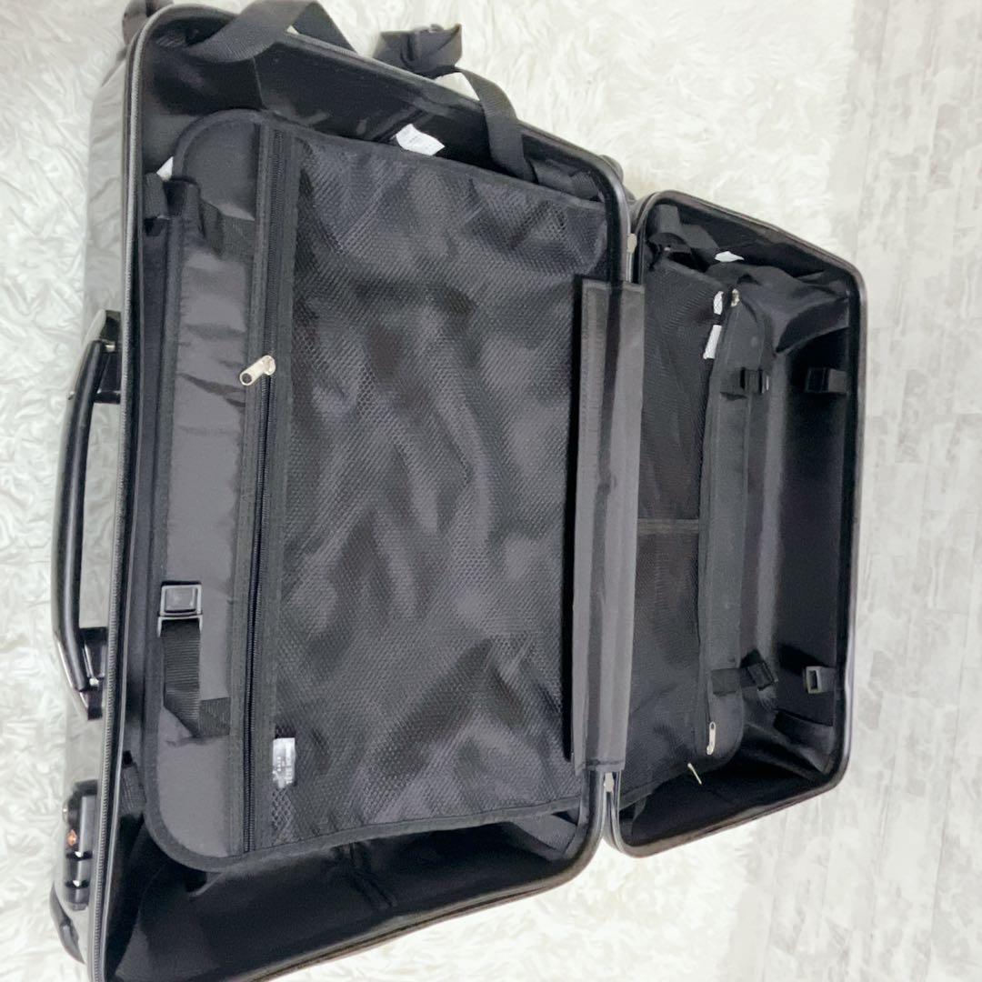 希少　テットオム　スーツケース　キャリーケース　ブラック（カーボン）