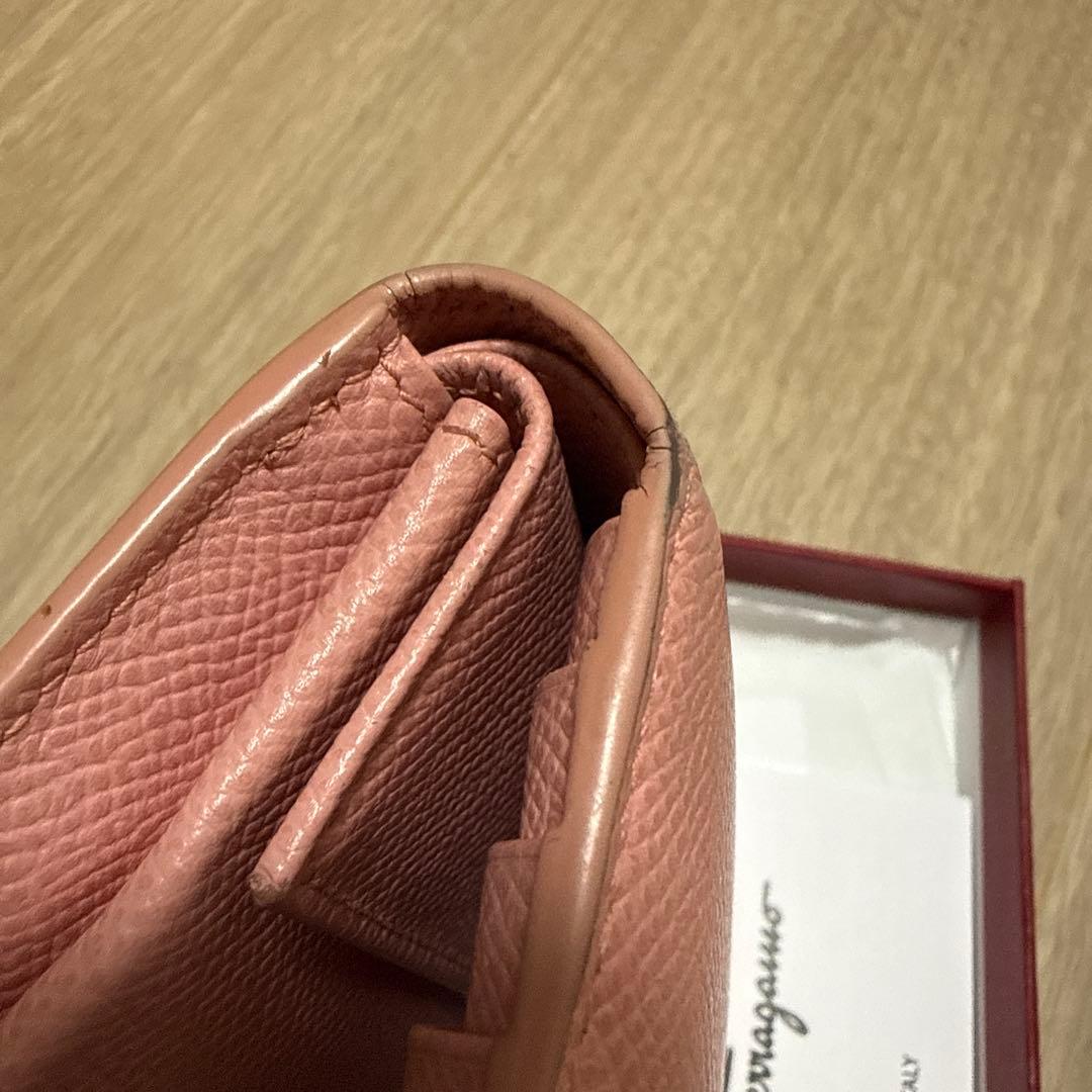 フェラガモ　財布