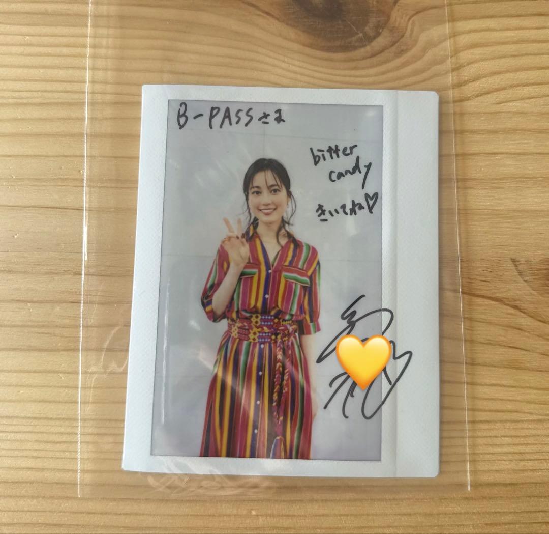 生田絵梨花 直筆 サイン入りチェキ