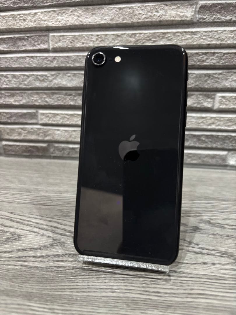 【美品】Apple iPhone SE2 第二世代ブラック 本体